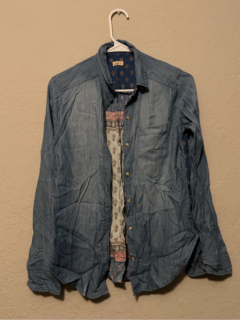 Hollister Light Blue Denim Shirt Jacket with Patterned Lining